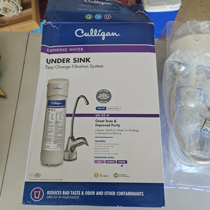 Culligan US-EZ-1 Easy Change Under Sink Water Filtration System with Faucet