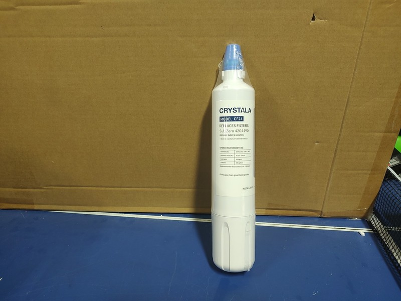 New Crystala CF24 refrigerator water filter replaces SubZero 4204490 filter NIP