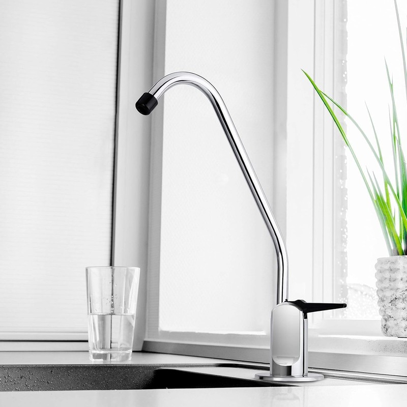 Elegant 9-Inch Lead-Free RO Faucet in Polished Chrome - Modern Kitchen Staple gallery