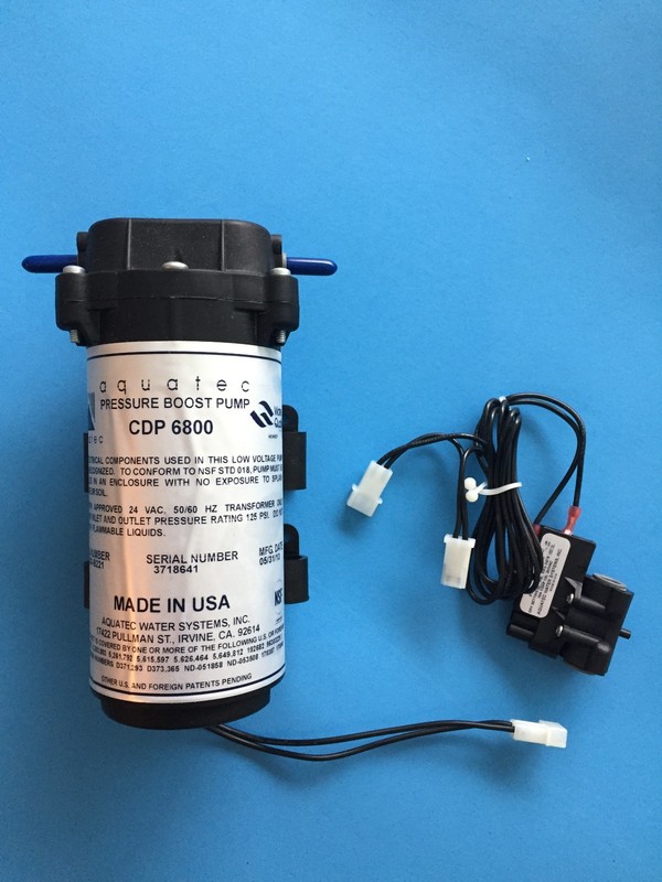 AQUATEC 6800 SERIES RO BOOSTER PUMP 24VAC 6840-2J03-B221 + 1/4″ PORT SWITCH