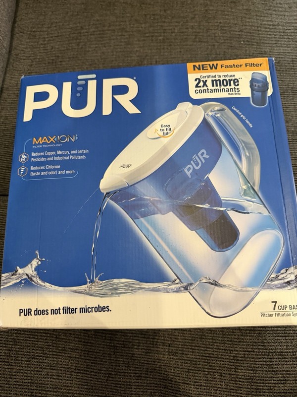 PUR 7 Cup Water Filter Pitcher NSF Certified 2 in 1 Filtration White Blue gallery