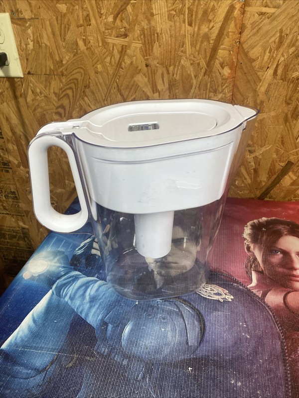 Brita Water Filtration Pitcher White Handle Wave Model OB53/OB03