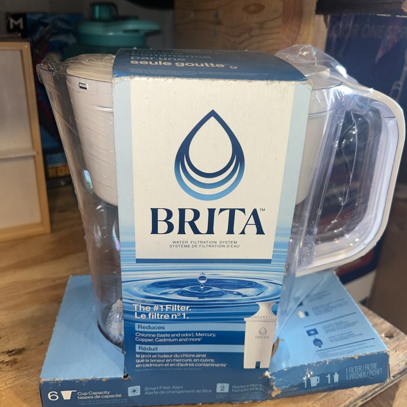 Brita Small 6 Cup Bright White Denali Water Filter Pitcher Brita Standard Filter gallery