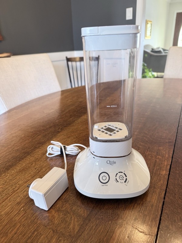 Qlife countertop hydrogen water generator. EUC Turns On, But Not Tested