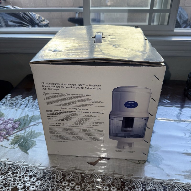 Nikken PiMag Aqua Pour Deluxe Gravity Water System w/Filter NEW!! gallery