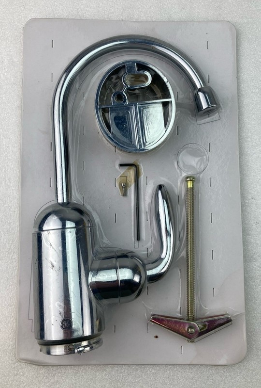 GE Chrome Faucet UCFCRBL CR2032 for GE Water Filtration System, New Sealed